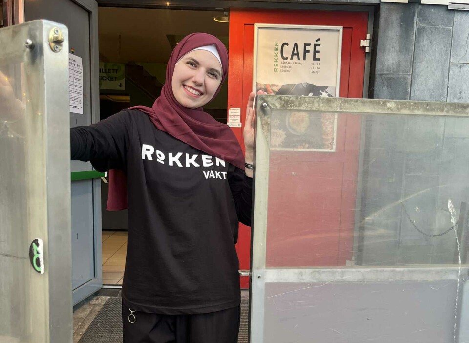 PÅ JOBB: Dette er Amar Mtiri sin fjerde vakt på Rokken.