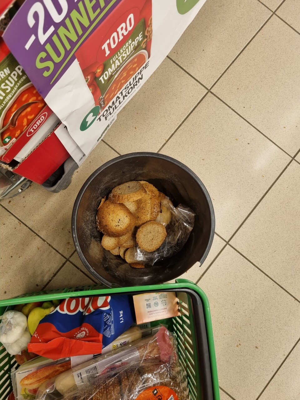 BREAD: Why would Norwegians throw away the best part?